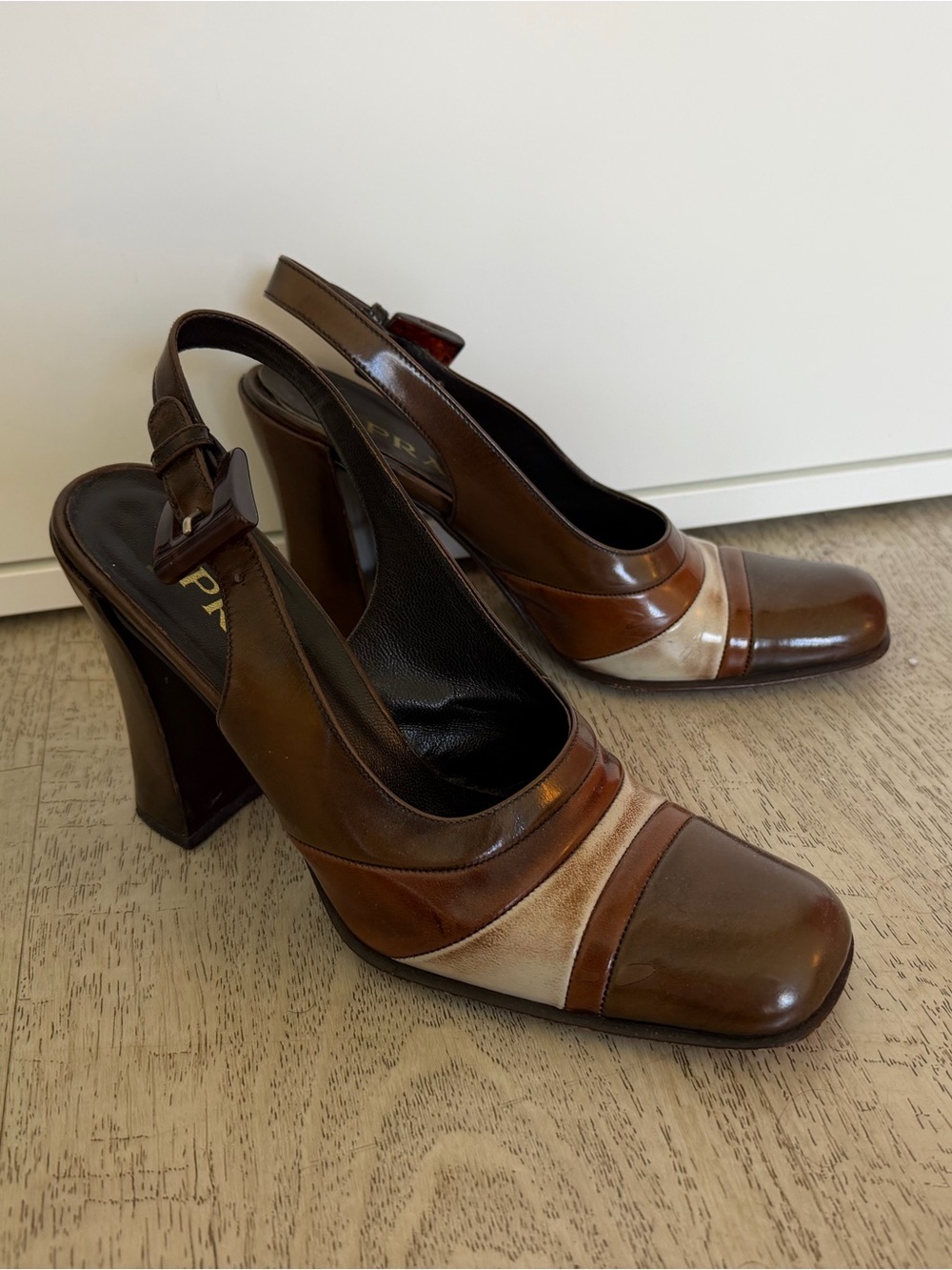 Vintage Prada Brown and Cream Leather Slingback heels - Picture 3 of 6